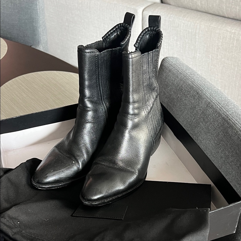 Alexander Wang wome’s Anouck Black Leather Ankle Boots
